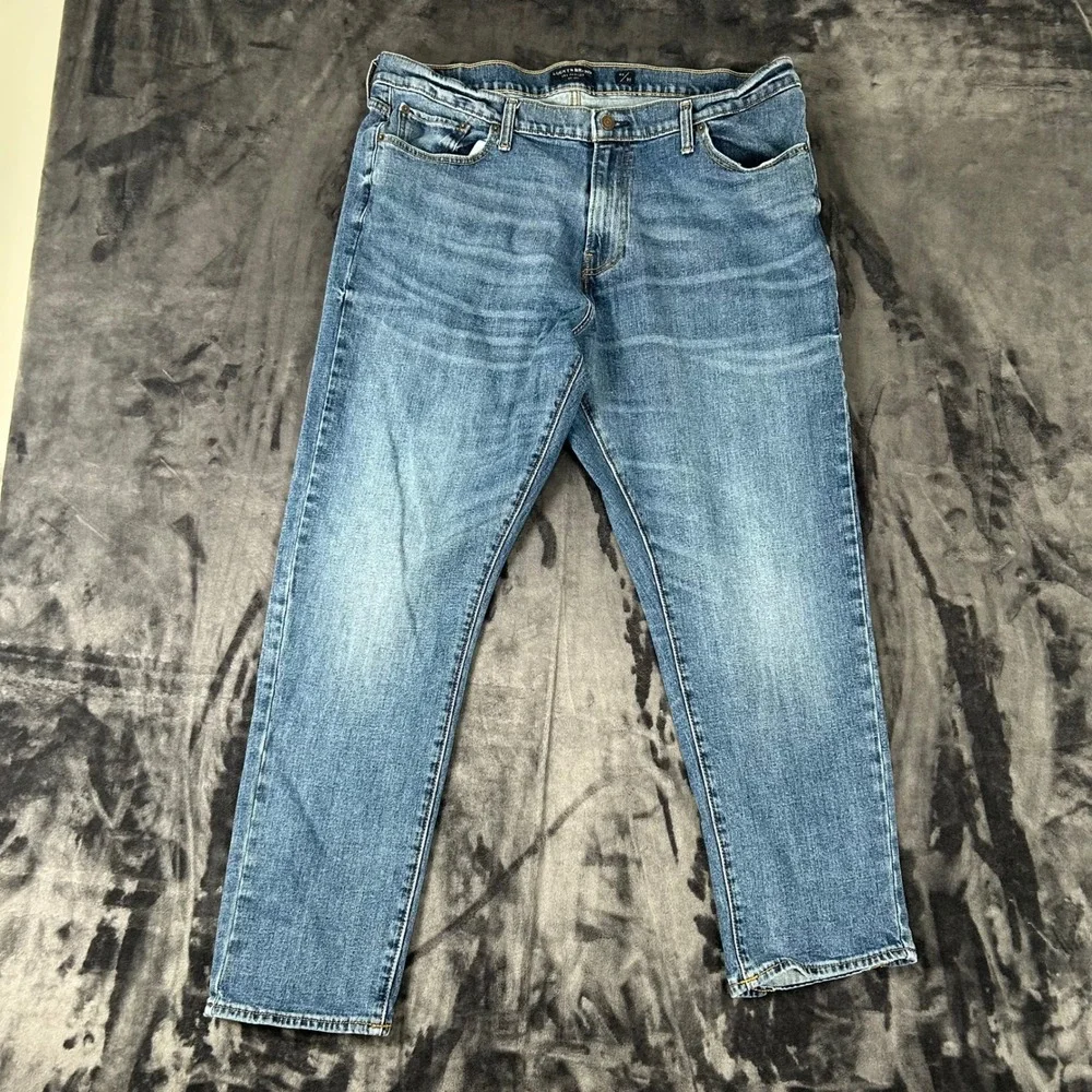 Lucky Brand 410 Athletic Slim Jeans Mens 40x30 Blue Medium Wash Denim